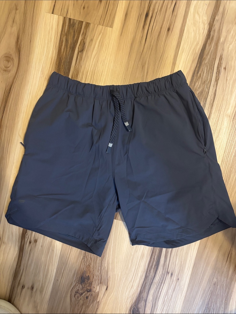 Men’s fabletics Shorts — Charcoal Gray